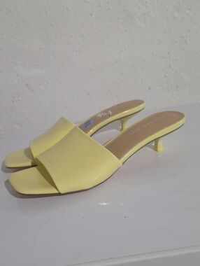 Madden Girl Yellow Slide Kitten-Heel Mules